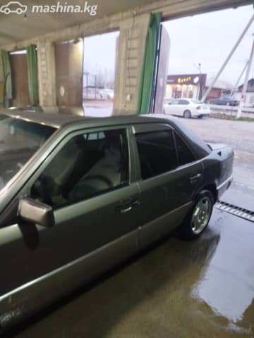 Mercedes-Benz W124 200 2.0 MT
