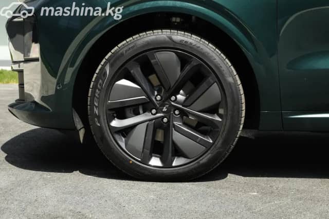 LiXiang L6 1.5hyb AT 4WD