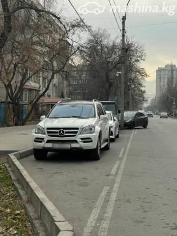 Mercedes-Benz GL-Класс I (X164) Рестайлинг 550 5.5 AT 4WD