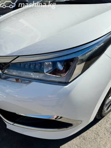 Toyota Corolla XI (E160, E170, E180) Рестайлинг 1 1.8hyb CVT