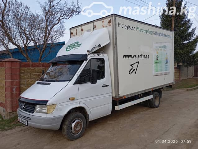 Mercedes-Benz Бортовой (4х2)