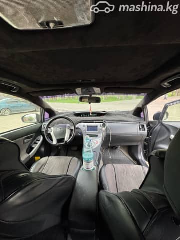 Toyota Prius III Рестайлинг (XW30) 1.8hyb AT