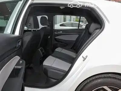 Volkswagen Golf VIII Рестайлинг 1.5 MT