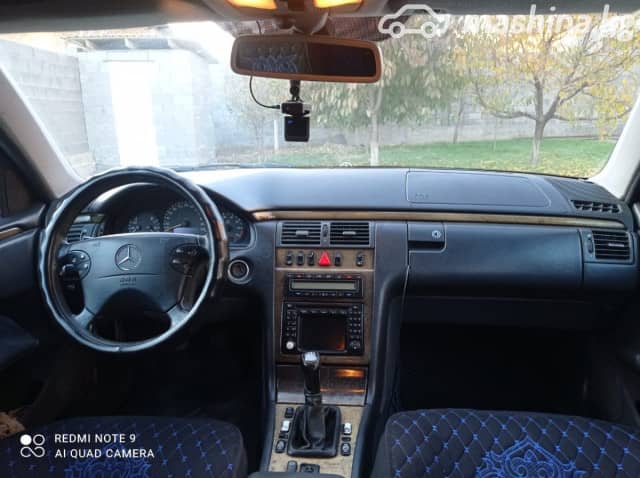 Mercedes-Benz E-Класс II (W210, S210) Рестайлинг 240 2.6 MT