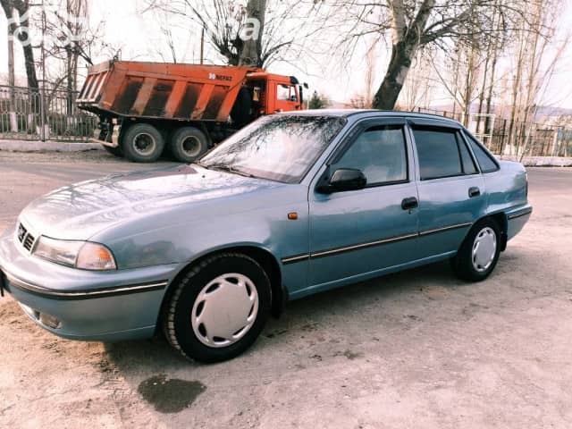 Daewoo Nexia I 1.5 MT