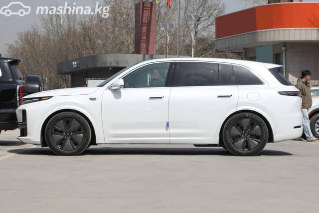 LiXiang L7 Рестайлинг 1.5hyb AT 4WD