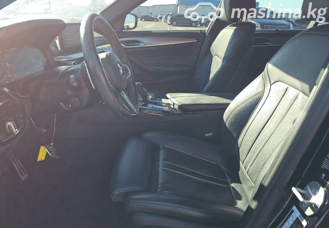BMW 5 серии VII (G30/G31) M550i xDrive 4.4 AT 4WD