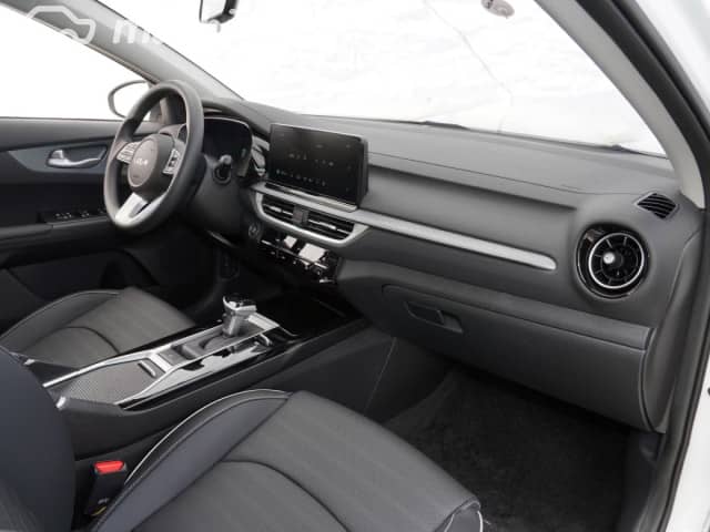 Kia K3 II China Market Рестайлинг 1.5 CVT