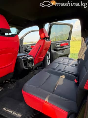 Dodge RAM IV (DS/DJ) 5.7 AT 4WD