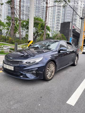 Kia K5 II 2.0 AT
