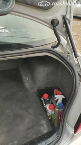BMW 3 серии IV (E46) Рестайлинг 318i 2.0 MT