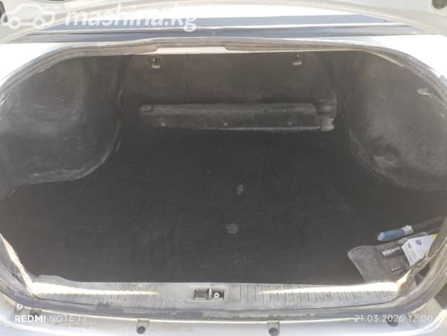 Hyundai Sonata IV (EF) Рестайлинг 2.0 MT