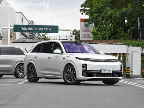 LiXiang L7 Рестайлинг 1.5hyb AT 4WD