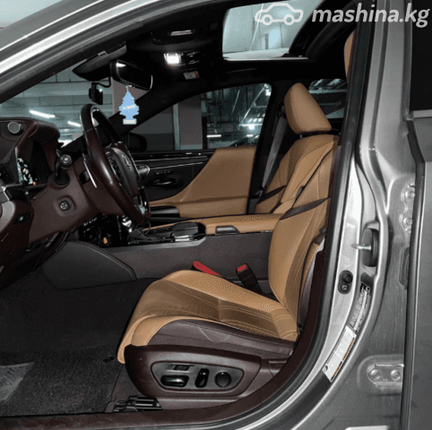 Lexus ES VII 300h 2.5hyb CVT