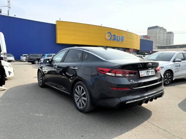 Kia K5 II 2.0 AT