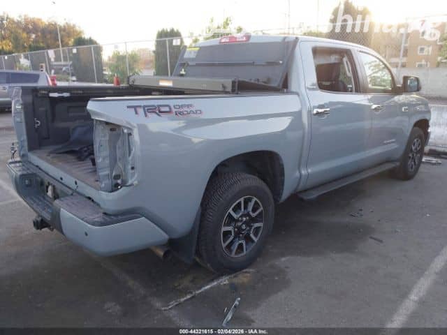 Toyota Tundra II Рестайлинг CrewMax 5.7 AT 4WD