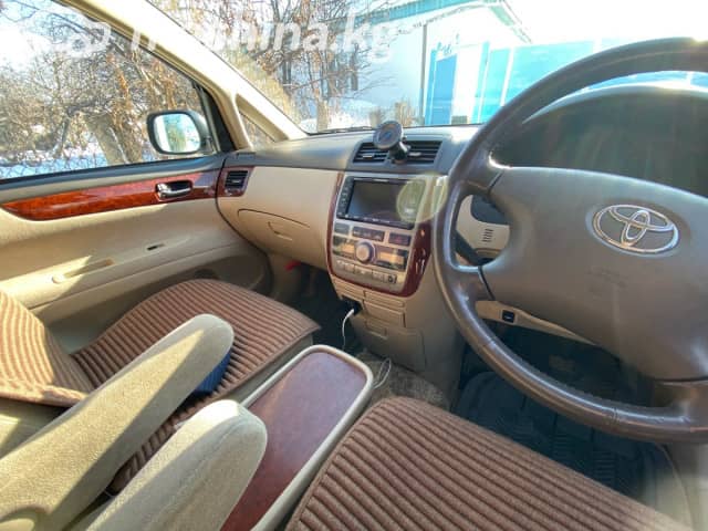 Toyota Ipsum II (M20) Рестайлинг 2.4 AT