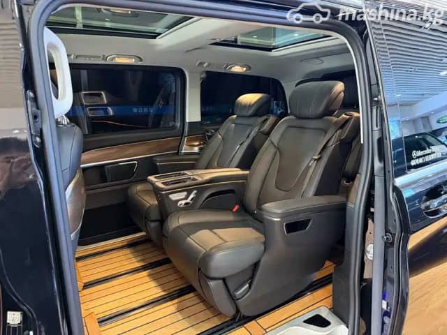Mercedes-Benz V-Класс III (W447) Рестайлинг 260 компактный 2.0 AT
