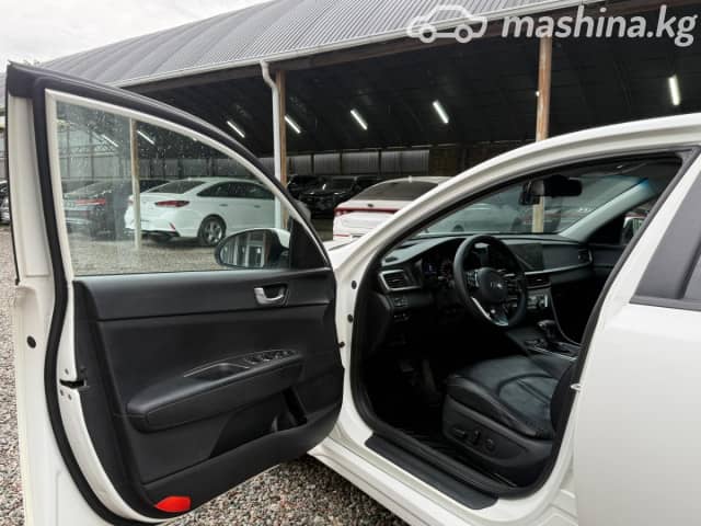 Kia K5 II 2.0 AT