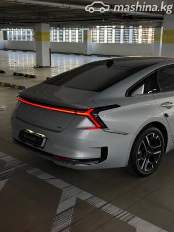 Kia K8 2.5 AT