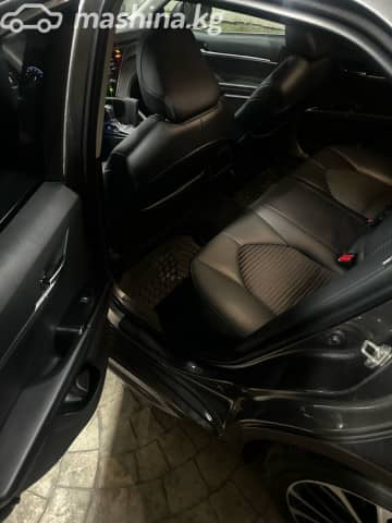 Toyota Camry VIII (XV70) 2.5 AT
