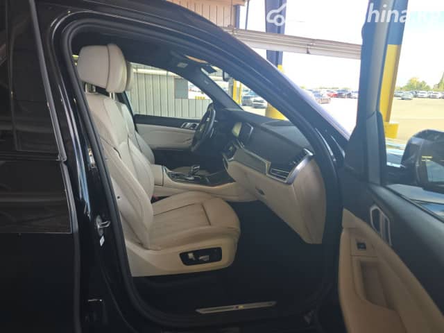 BMW X5 IV (G05/G18) M50i 4.4 AT 4WD
