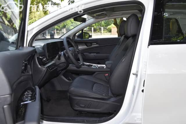 Kia Sportage V SWB 1.6 AMT 4WD