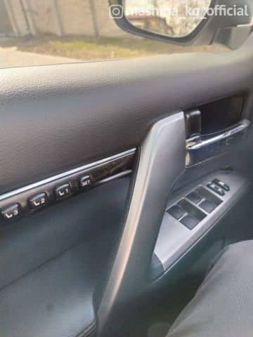 Toyota Land Cruiser 200 Series Рестайлинг 1 4.5d AT 4WD