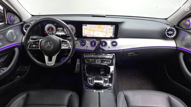Mercedes-Benz E-Класс V (W213, S213, C238) 300 2.0 AT 4WD