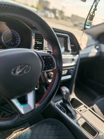Hyundai Sonata VII (LF) Рестайлинг 2.0 AT