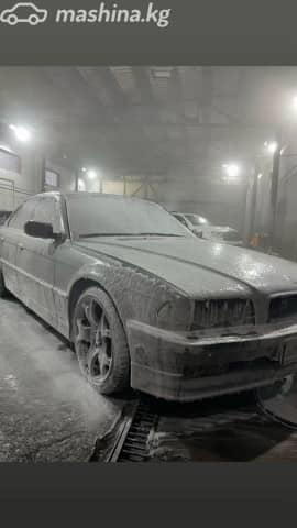 BMW 7 серии III (E38) Рестайлинг 740i 4.4 AT