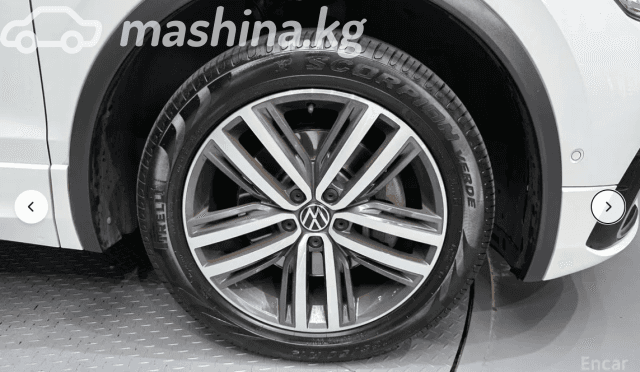 Volkswagen Tiguan II Рестайлинг 2.0 AT 4WD