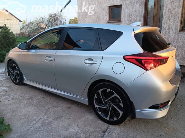 Toyota Corolla XI (E160, E170) Рестайлинг 2 Axio 1.5 CVT 4WD