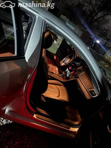 Kia K5 II 2.0 AT