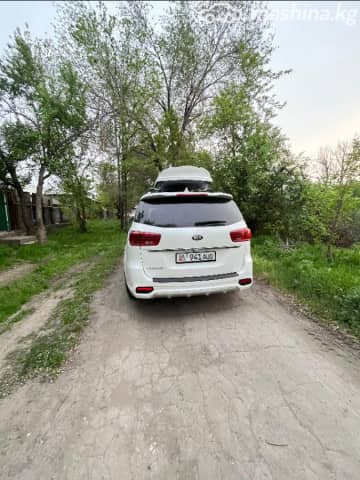Kia Carnival III 2.2d AT