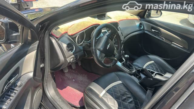Chevrolet Cruze I 1.6 MT