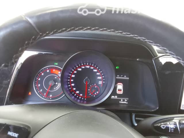 Hyundai Avante VII 1.6 AT