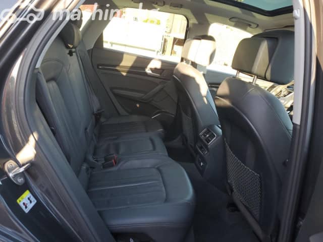 Audi Q5 II (FY) 45 TFSI 2.0 AMT 4WD