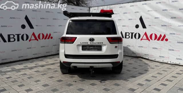Toyota Land Cruiser 300 Series 3.5 AT 4WD