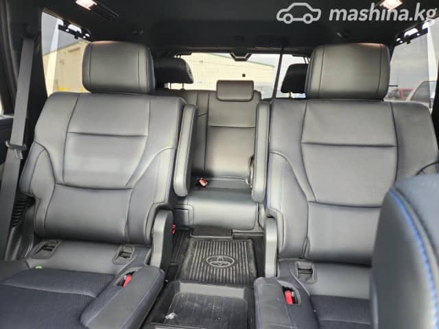 Toyota Sequoia III 3.5hyb AT 4WD