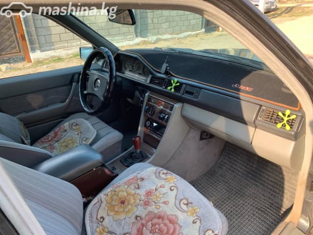 Mercedes-Benz W124 230 2.3 MT