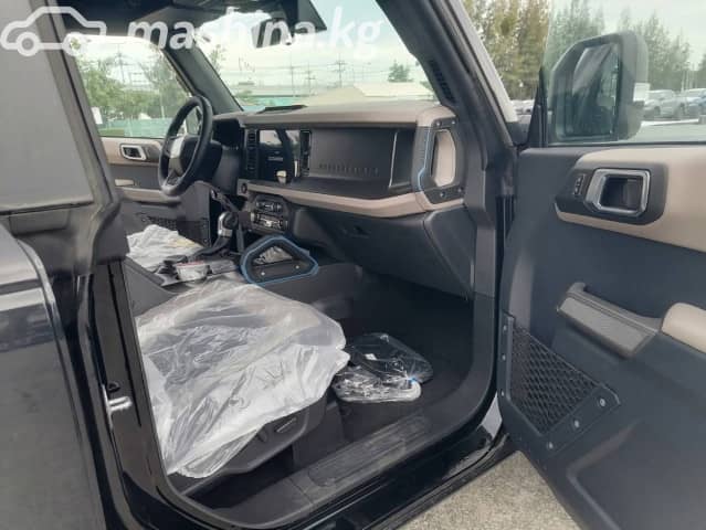 Ford Bronco VI 2.7 AT 4WD