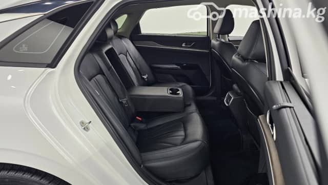 Kia K5 III 1.6 AT