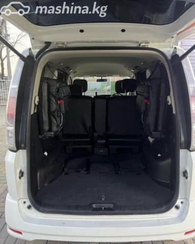 Nissan Serena III (C25) 2.0 CVT