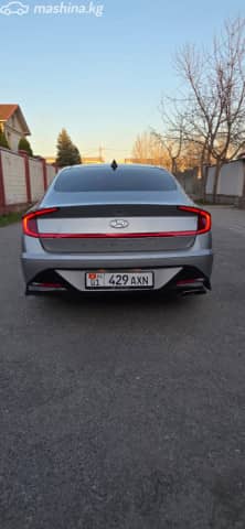 Hyundai Sonata VIII (DN8) 1.6 AT