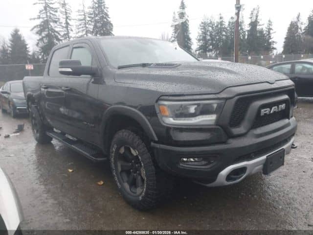 RAM 1500 V Quad Cab 5.7 AT 4WD