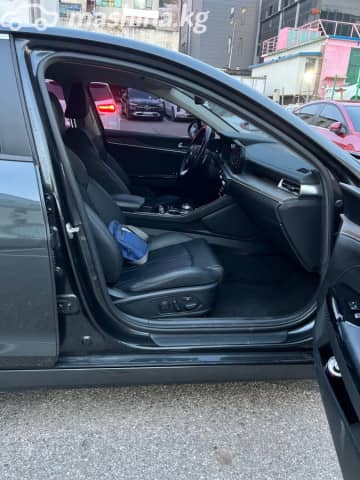 Kia K5 III 2.0 AT