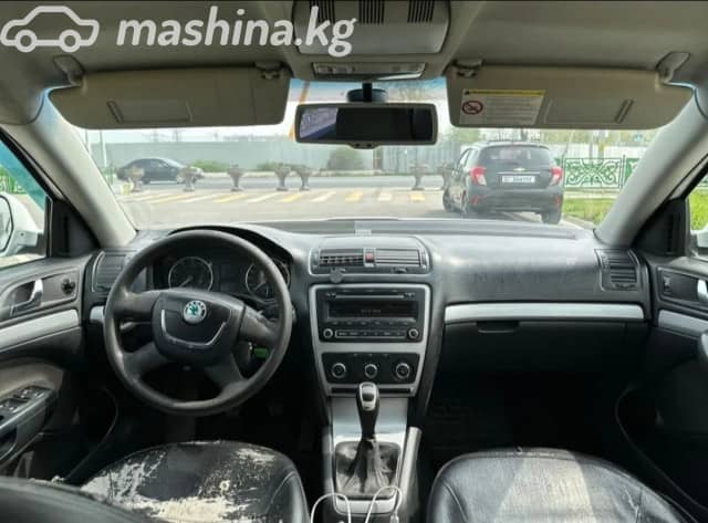 Skoda Octavia II (A5) Рестайлинг 1.6 MT