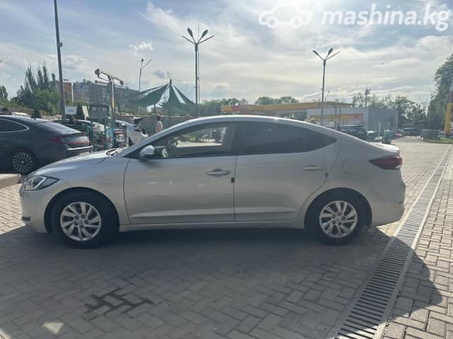 Hyundai Avante VI 1.6d AMT