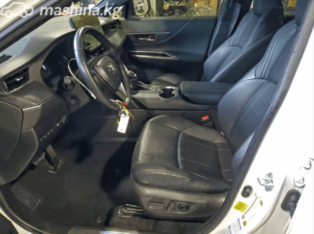 Toyota Venza II 2.5hyb CVT 4WD